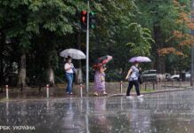 На сході очікуються короткочасні дощі: прогноз погоди на завтра