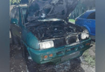 «Такі злочини – обурюють»: у Камʼянському знову підпалили машину військового