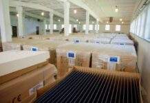 Україна отримала від ЄС тисячі сонячних панелей для встановлення на лікарнях