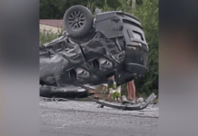 На Полтавському шосе у Дніпрі Land Cruiser зіткнувся з Volkswagen та перекинувся: є постраждалий