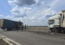 На трасі «Дніпро-Павлоград» зіткнулись дві вантажівки: подробиці ДТП