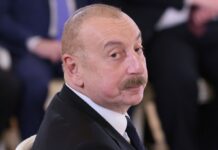 Президент Азербайджану пообіцяв допомогти заморським територіям Франції стати незалежними