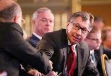 Британія конфіскувала в олігарха РФ Авена майже мільйон доларів, – Bloomberg