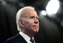 Після дебатів штаб Байдена запропонував заготовлені запитання для двох радіоінтерв’ю, – AP