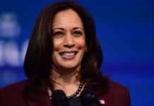 Гарріс випереджає Трампа за підтримкою в чотирьох ключових штатах із семи, – Bloomberg