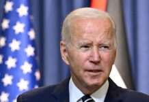 Байден виправдався за обмовку, в якій переплутав Зеленського з Путіним