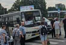 У центрі Кам’янського мітингувальники перекрили дорогу
