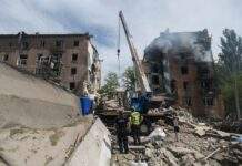 Родом із Донеччини. Під час ворожого обстрілу Києва загинула 17-річна студентка