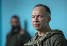 Сирський після поїздки на гарячі напрямки: лінія активного фронту збільшилась