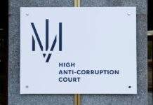 Побори на Рівненській митниці. Суд обрав запобіжний захід начальнику одного з управлінь