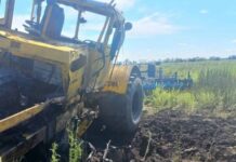 У Криворізькому районі трактор підірвався на ворожому снаряді