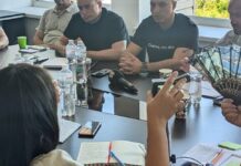 Енергетики та місцева влада у Кам’янському пояснювали мешканцям особливості складної ситуації в енергетиці