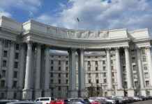 Україна попередила Білорусь про наслідки підписання угод із “владою” Криму