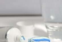 “Будь ласка, не робіть цього”: стоматолог закликає не повторювати популярний “лайфхак” із зубною пастою з TikTok