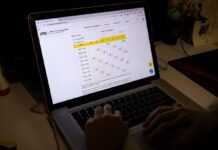 У Києві та двох областях вводять аварійні відключення світла