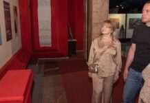 У Камʼянському відкрили нову виставку