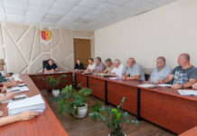 У Кам’янському відбулося чергове засідання виконкому: які рішення було прийнято