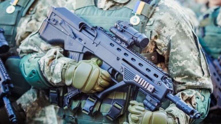 МВС: в українців на руках може бути 2-5 млн одиниць незадекларованої зброї