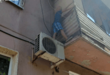 Запорізькі рятувальники надали допомогу хлопчику, який виліз з балкону та не міг спуститися вниз