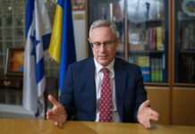 Неможливо стерильно воювати з терористами, – посол Ізраїлю