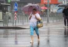 Вночі та вранці майже всюди пройдуть дощі. Погода на завтра в Україні