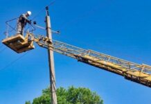 За липень енергетики Дніпропетровщини повернули світло після обстрілів для 172 тисяч родин