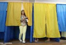 Українці висловили ставлення до політичних партій та відповіли, коли хочуть виборів