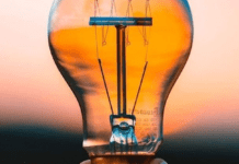 У кращому випадку електроенергії не буде по 6-8 годин на добу: до чого готуватися українцям взимку