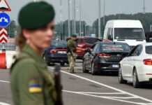 “Від кокаїну до екстазі”. Угорець намагався заїхати в Україну на набитому наркотиками автомобілі