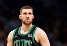 Українець Михайлюк офіційно змінив команду в НБА