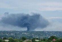 В окупованих Луганську та Макіївці повідомляють про прильоти (відео)