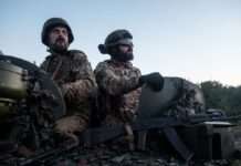 З повного оточення. Бійці Нацгвардії евакуювали пораненого на Покровському напрямку