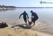 На «Блакитних озерах» рятувальники дістали з води потопельника