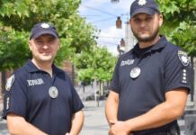 Катався на велосипеді та заблукав: патрульні Дніпра розшукали чоловіка та допомогли дістатися додому