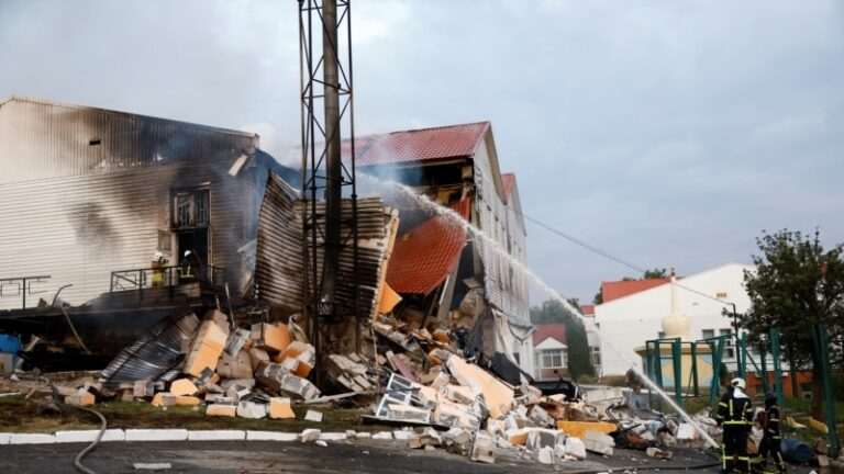 У Києві зафіксовано падіння уламків у всіх районах міста, постраждало троє людей – влада