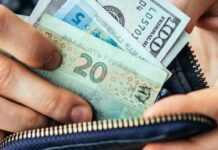 Українці не зможуть здати ці долари в банки та обмінники: перевірте свої купюри