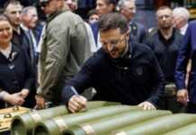 Спікер Палати представників США просить Зеленського звільнити посолку Маркарову