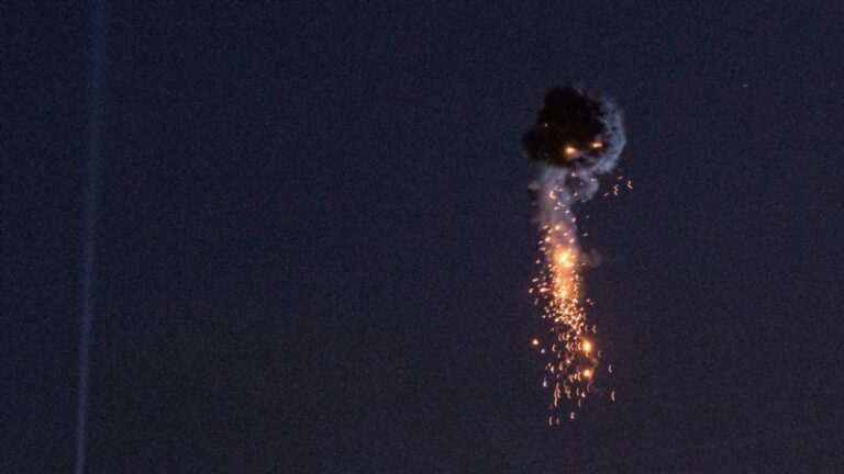 Повітряні сили повідомляють про рух ударних дронів РФ на заході України