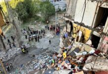 Зросла кількість постраждалих через обстріл Слатиного, пошкоджені магазини, навчальний заклад – влада