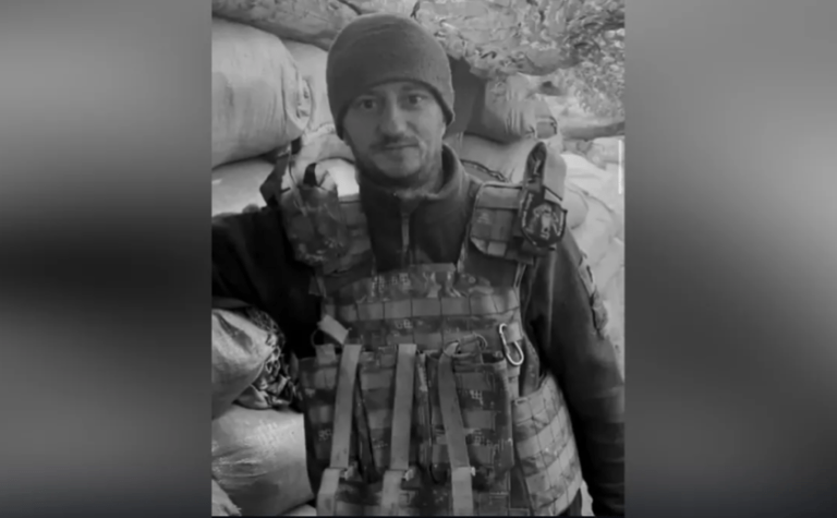 Захищаючи Україну загинув солдат з Дніпропетровської області Олексій Лоб