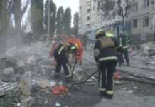 Влада: сили РФ вдарили КАБами по Слатиному на Харківщині, є загиблі та поранені