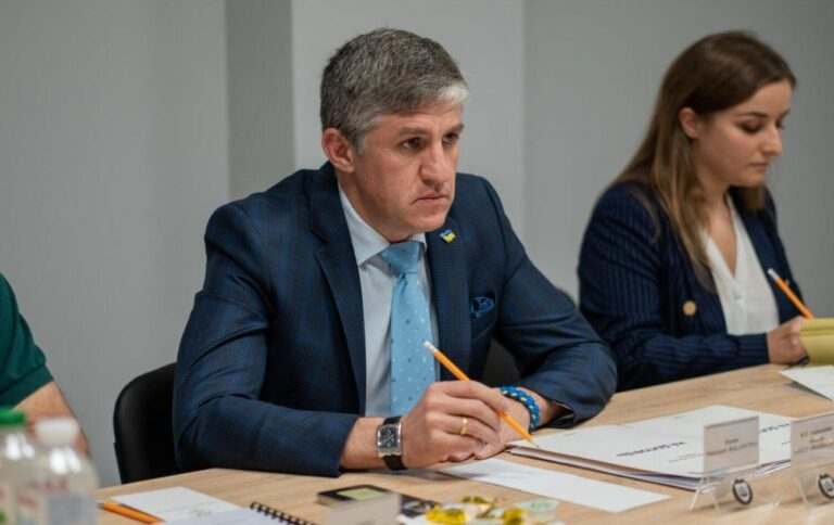 Україна закликала Іспанію прискорити поставки танків й ППО, Росія готує нові обстріли