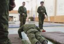 За рік кількість осіб, які підписали контракт із міністерством оборони РФ, зросла вшестеро – ЗМІ