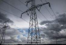 Міненерго: через обстріли і бойові дії минулої доби були знеструмлення у семи областях