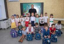 Міський голова Камʼянського зустрівся з родинами пільгових категорій, в яких діти цього року вперше йдуть до школи