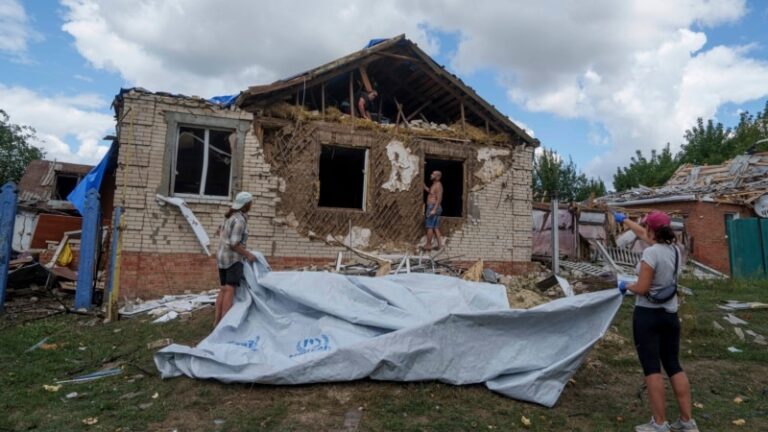 Армія РФ 97 разів обстріляла Сумщину за день, двоє людей поранені