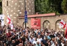 Головний дипломат ЄС закликав Грузію скасувати закон, що обмежує права ЛГБТ