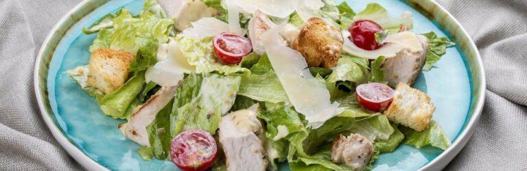 Смачний «Цезар» у домашніх умовах: рецепт салату