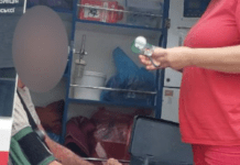 Дніпровські патрульні допомогли чоловікові, якому стало зле під час поїздки в автобусі