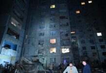 Поліція: російські військові вдарили КАБом по кладовищу на Харківщині